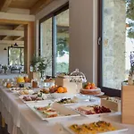 Фермерский дом Masseria Torre Di Albidona Требизачче