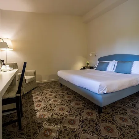 Фермерский дом Masseria Torre Di Albidona Требизачче