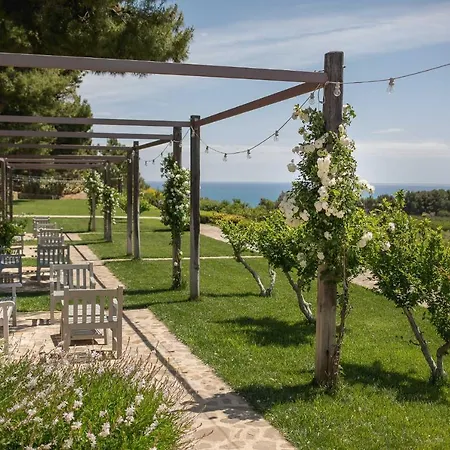 Masseria Torre Di Albidona * Требизачче